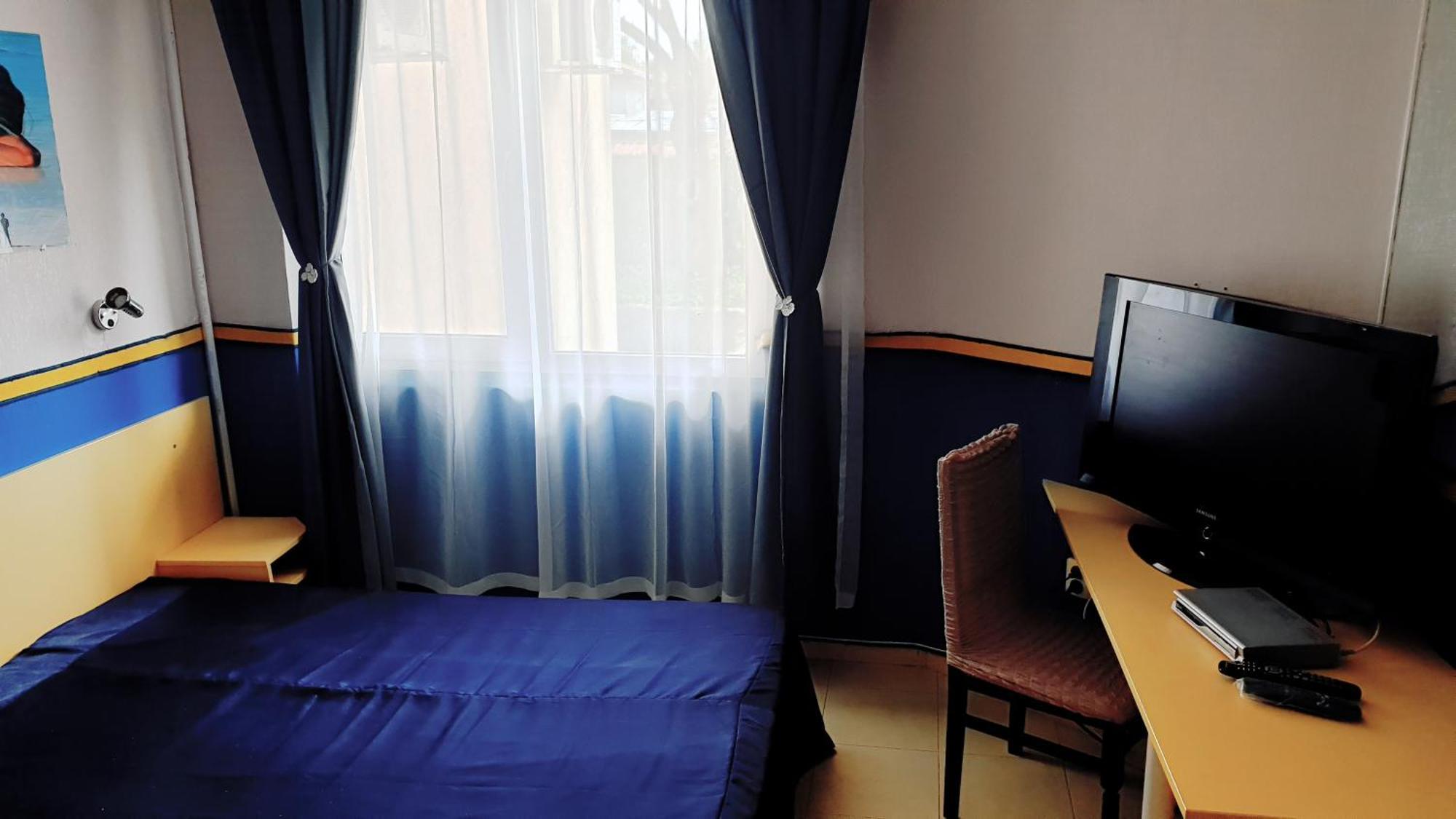 Paralax Hotel Warna Exterior foto