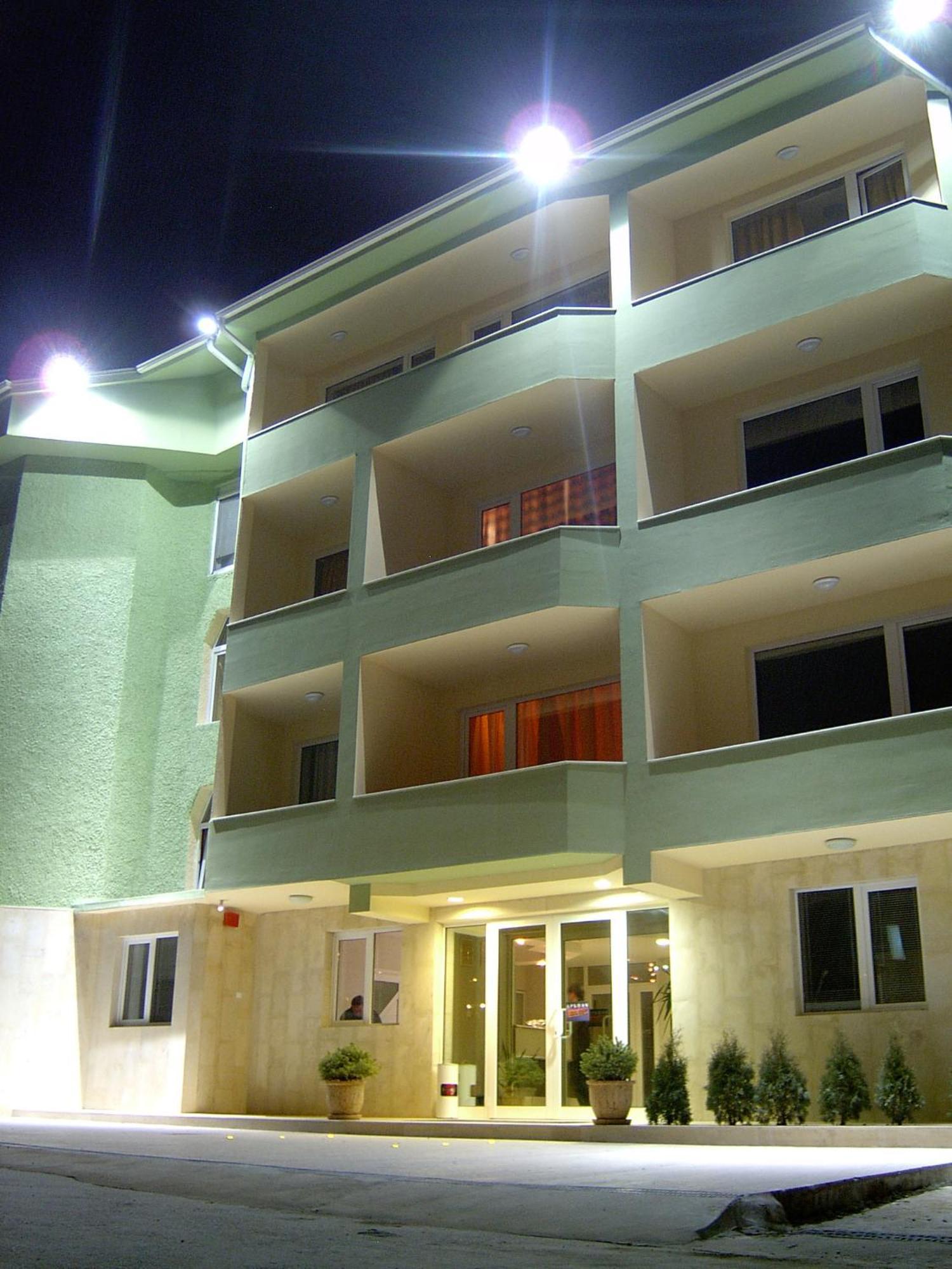 Paralax Hotel Warna Exterior foto