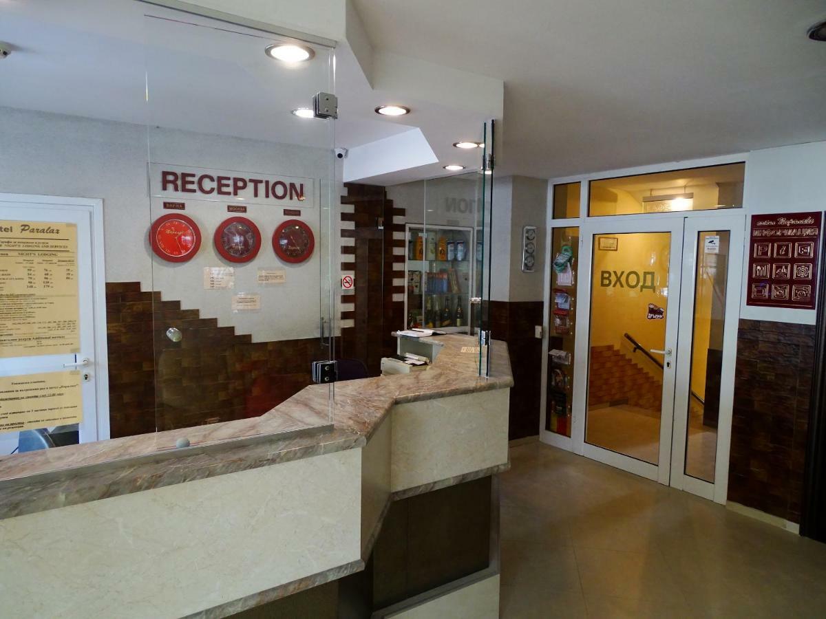 Paralax Hotel Warna Exterior foto